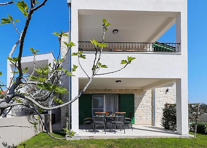 Apartment Amazing In *